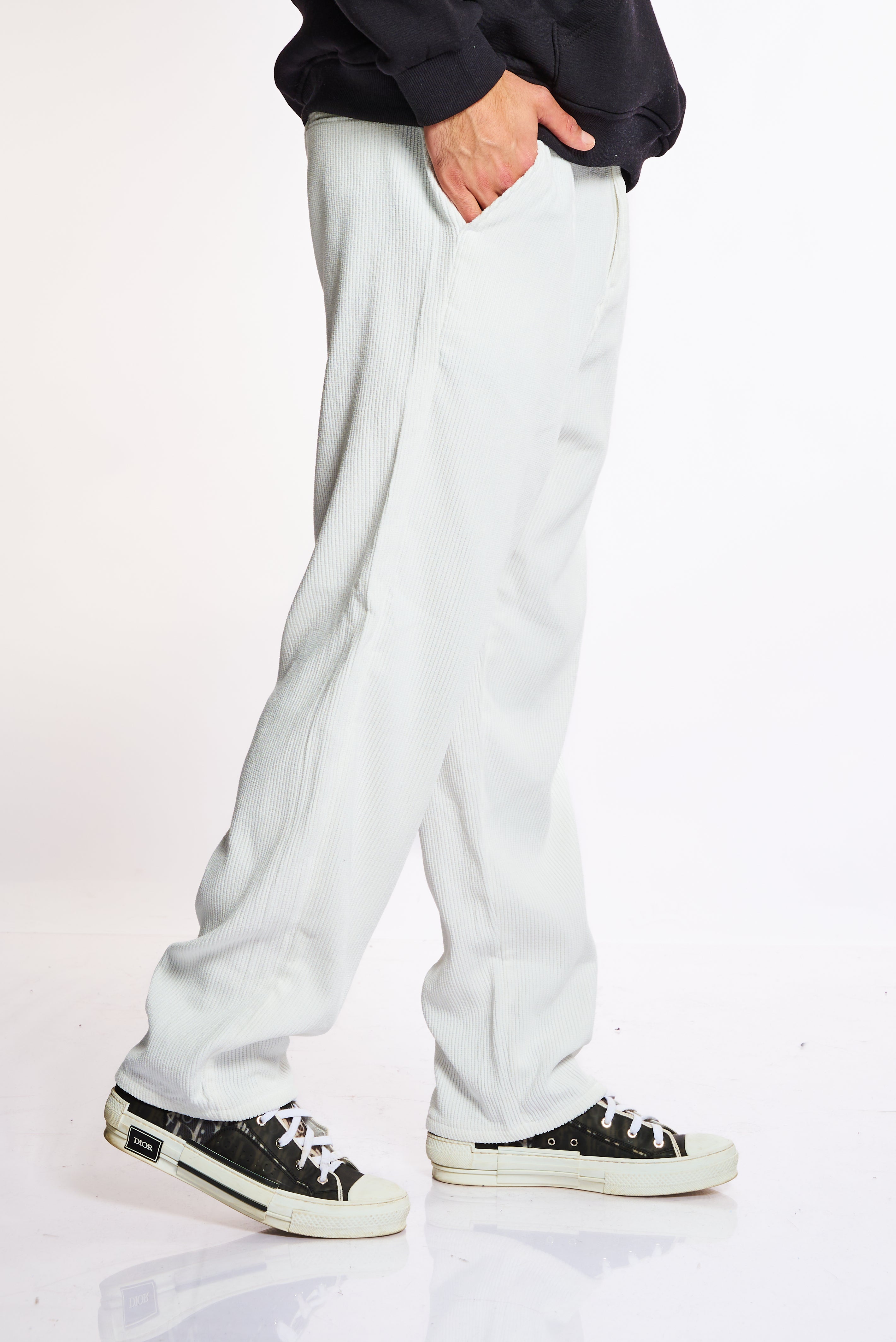 מכנס קורדרוי אוברסייז לבן קלאסי