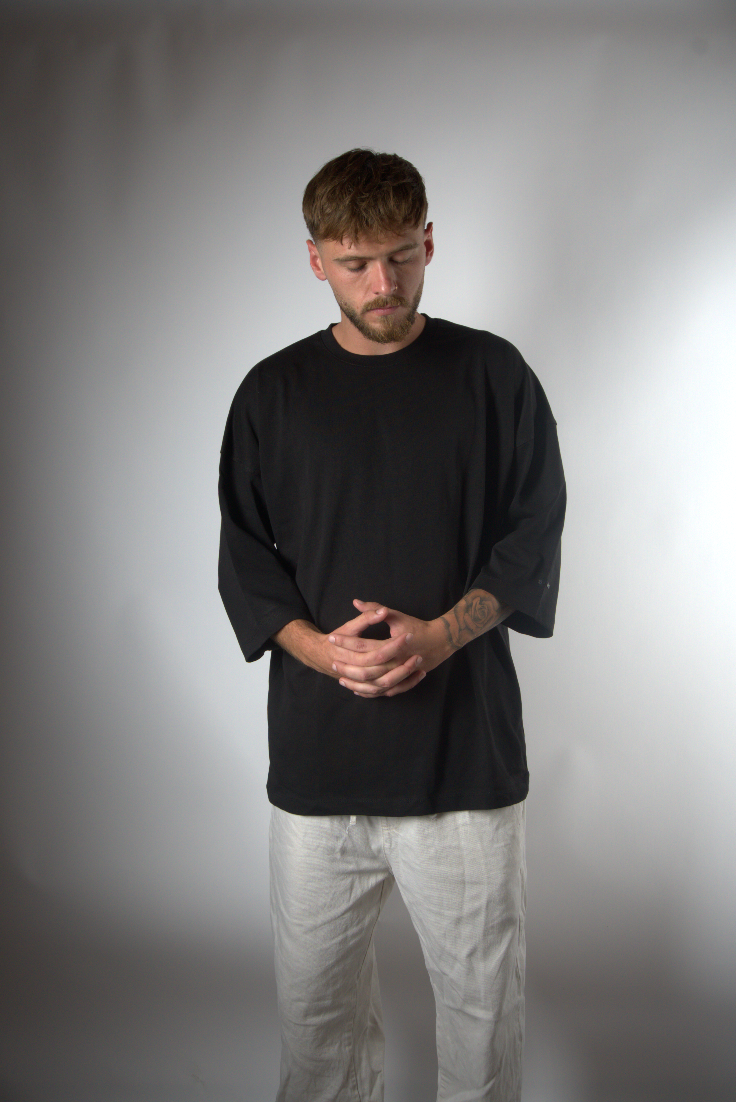 חולצת אובר סייז שחורה