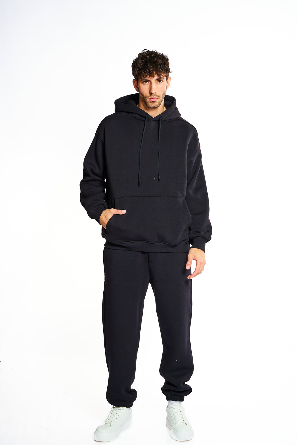 חליפת פוטר באגי חורפית שחורה.