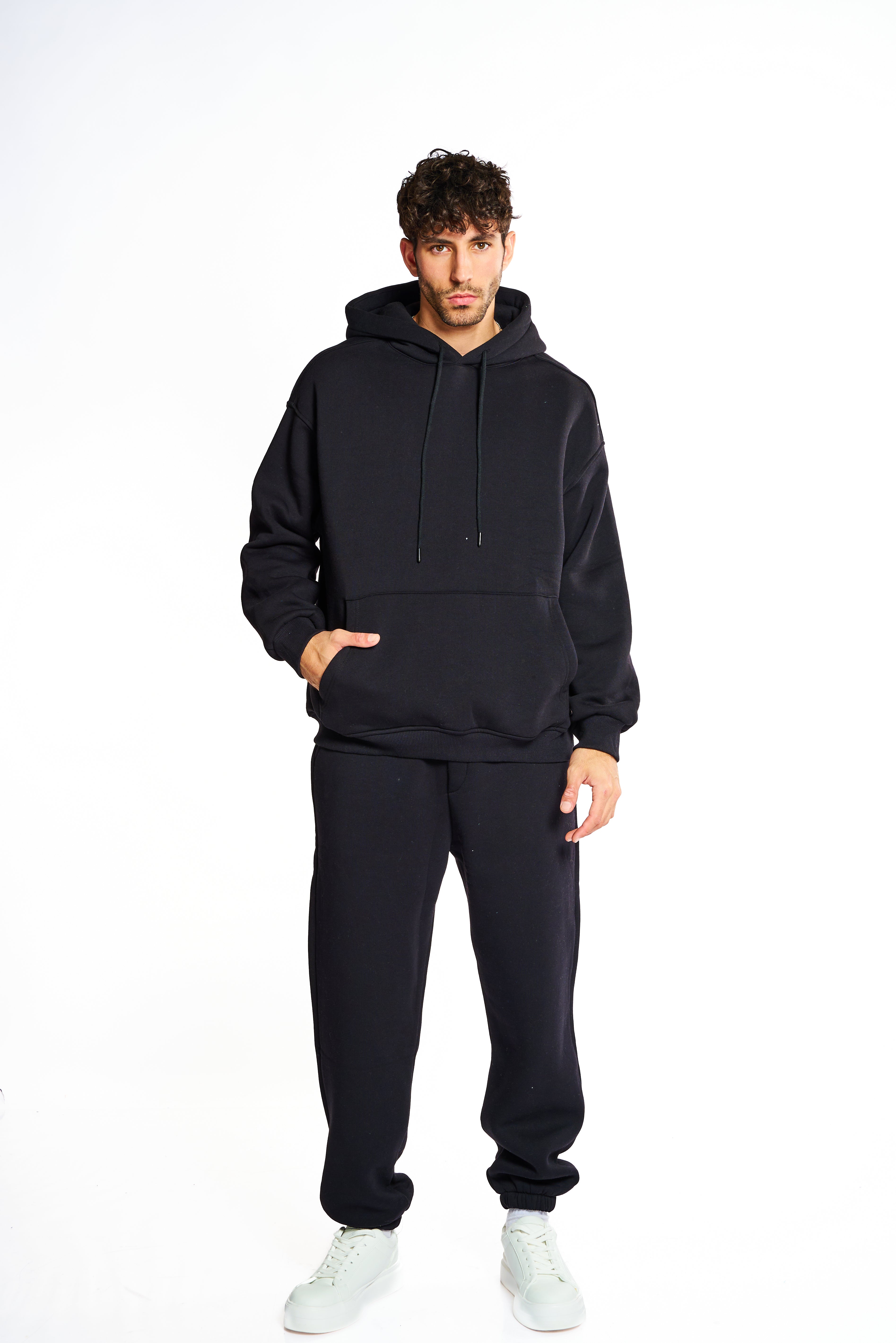 חליפת פוטר באגי חורפית שחורה.