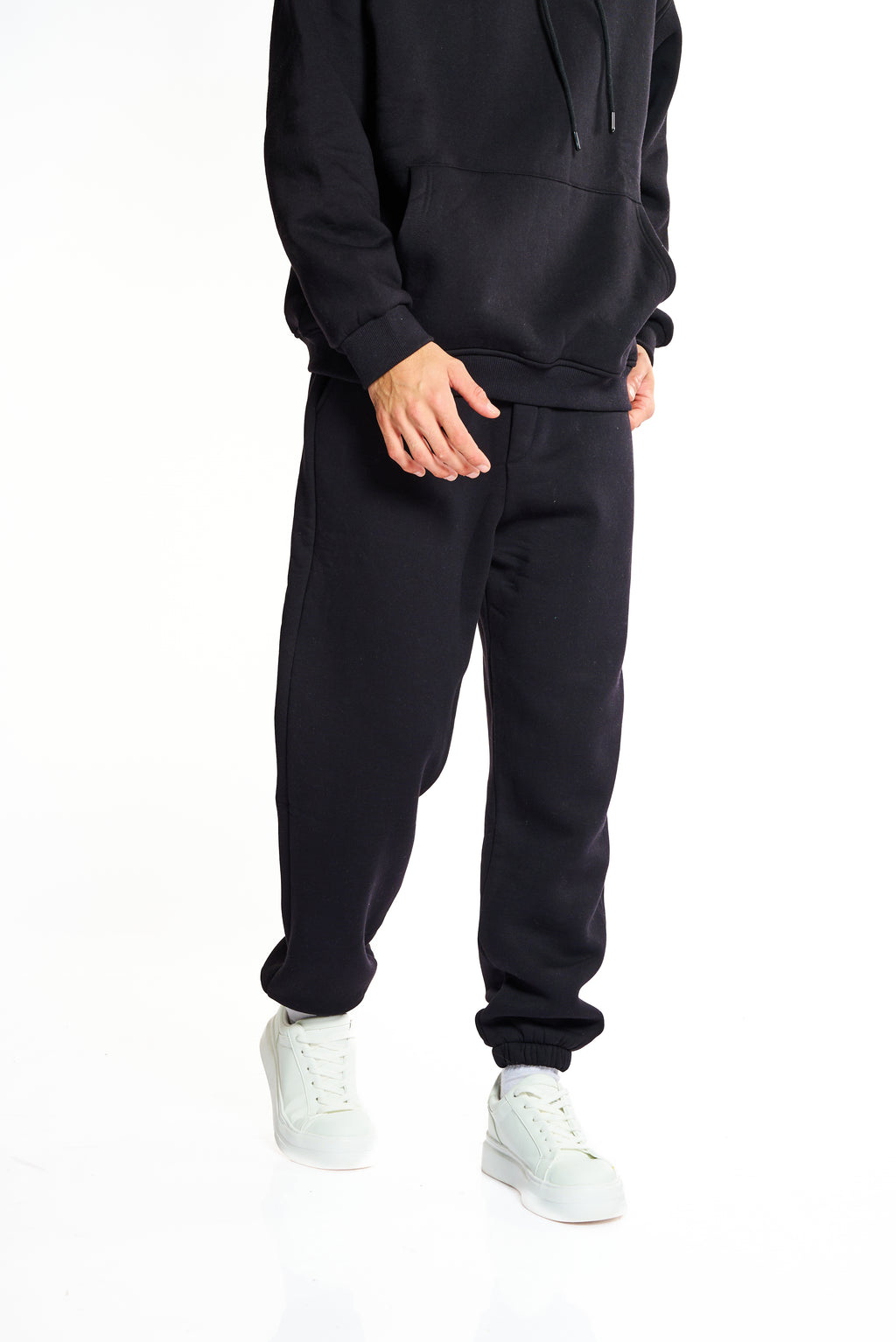 חליפת פוטר באגי חורפית שחורה.