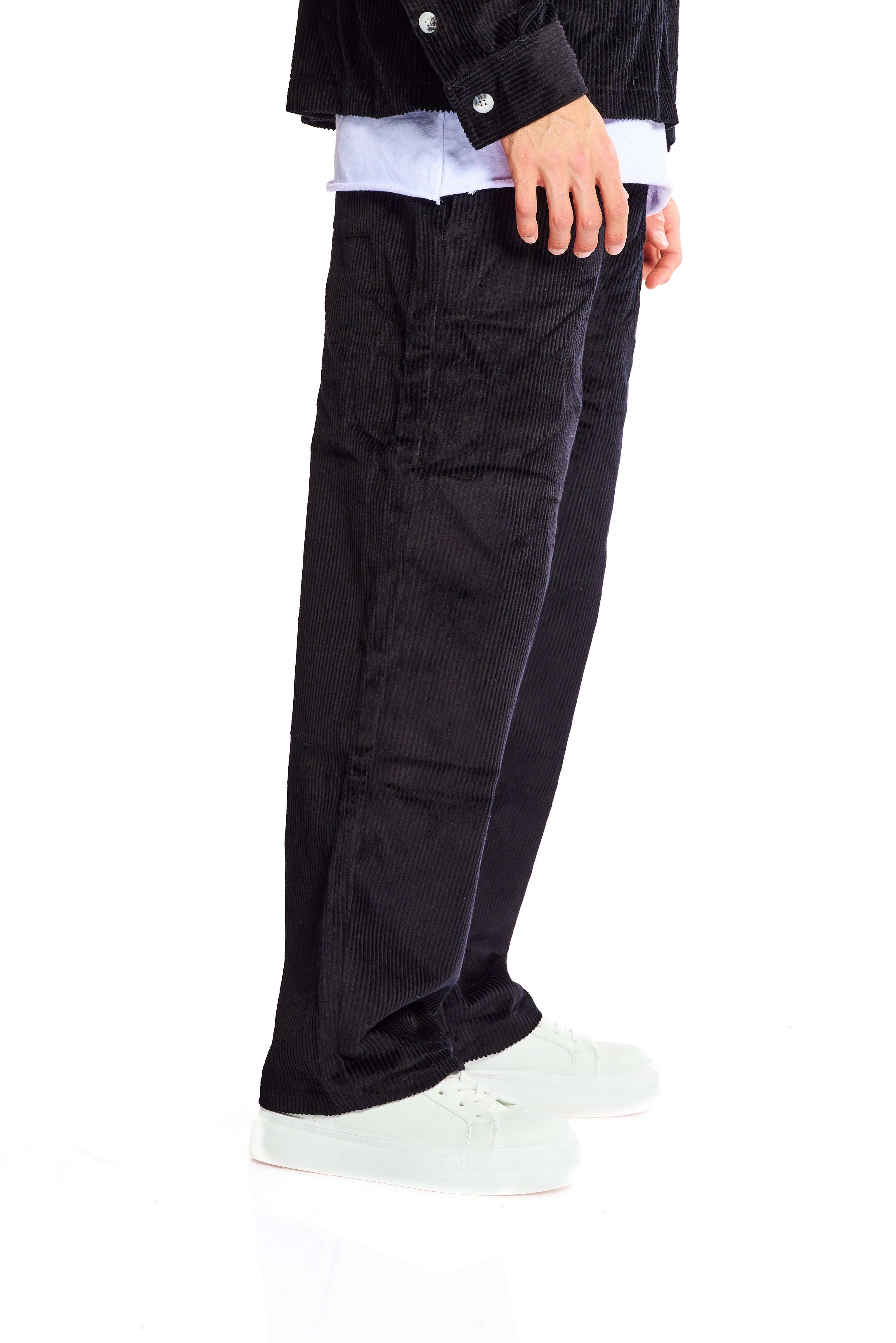 חליפת קורדרוי שחורה קלאסית