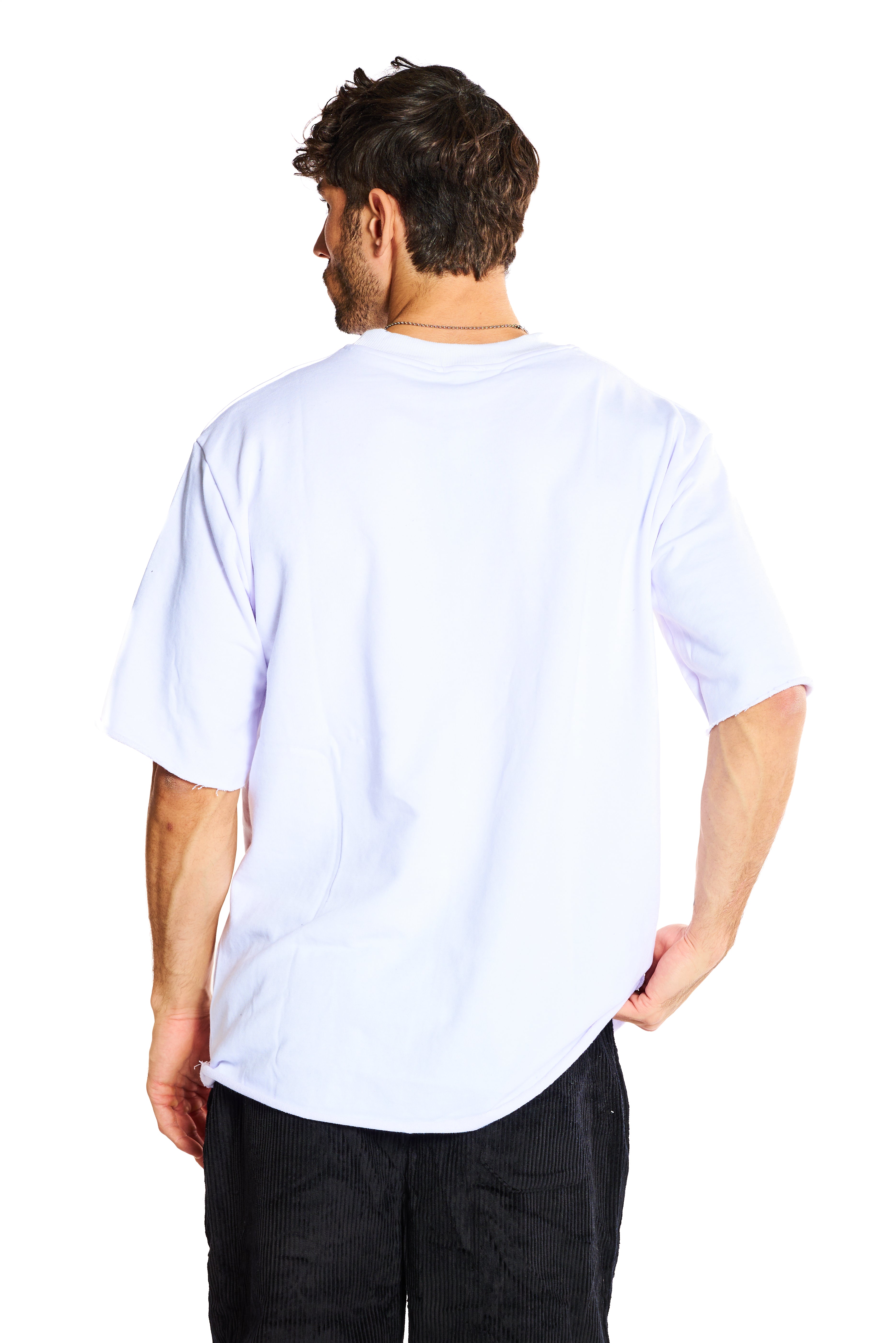 חולצת אוברסייז לבנה קלאסית