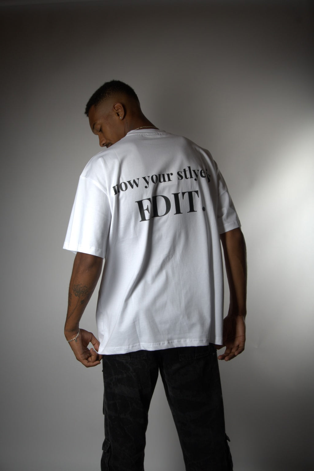 אדיט בייסיק טי שירט- לבן