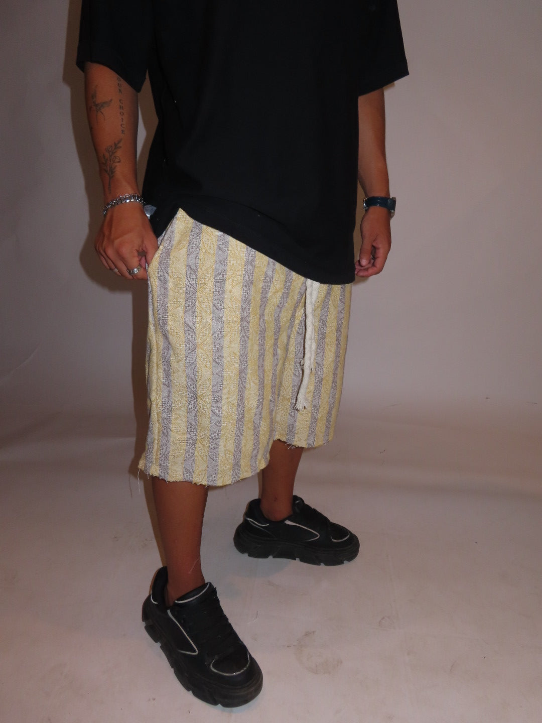 מכנס פשתן צהוב